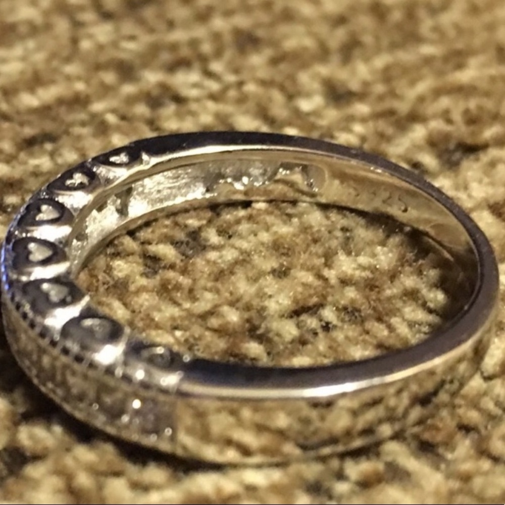 STERLING SILVER WHITE SAPPHIRE RING - Picture 6 of 8
